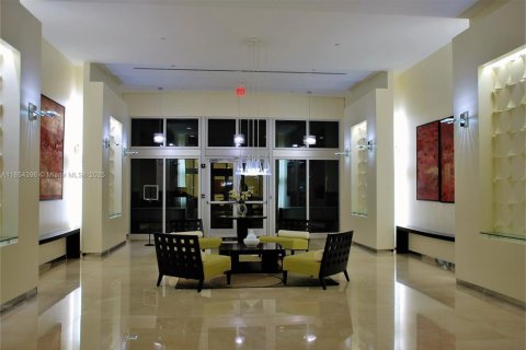 Condo in Miami, Florida, 1 bedroom  № 1888908 - photo 22
