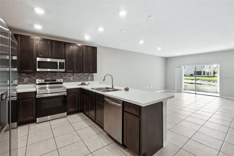 Townhouse in Kissimmee, Florida 3 bedrooms, 163.69 sq.m. № 1838896 - photo 6