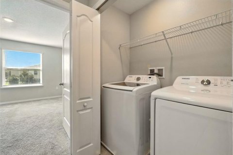 Townhouse in Kissimmee, Florida 3 bedrooms, 163.69 sq.m. № 1838896 - photo 27