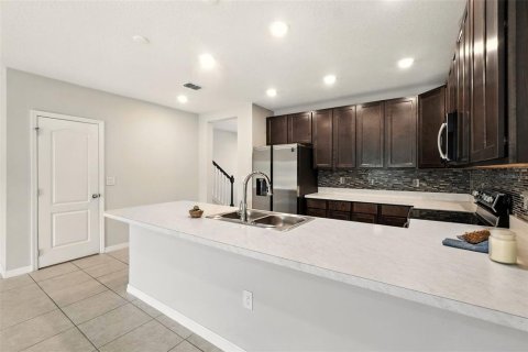 Townhouse in Kissimmee, Florida 3 bedrooms, 163.69 sq.m. № 1838896 - photo 10