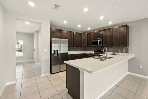 Townhouse in Kissimmee, Florida 3 bedrooms, 163.69 sq.m. № 1838896 - photo 9