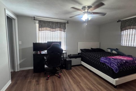 Villa ou maison à vendre à Port Richey, Floride: 2 chambres, 134.52 m2 № 2398634 - photo 13
