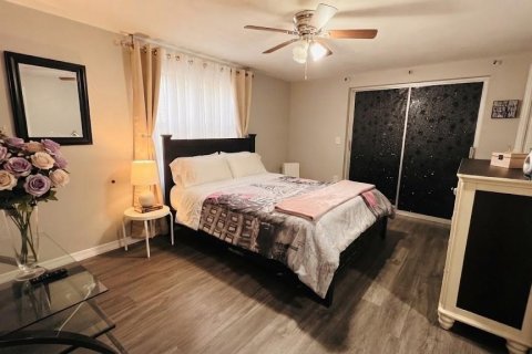 Villa ou maison à vendre à Port Richey, Floride: 2 chambres, 134.52 m2 № 2398634 - photo 12