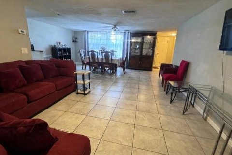 Villa ou maison à vendre à Port Richey, Floride: 2 chambres, 134.52 m2 № 2398634 - photo 6