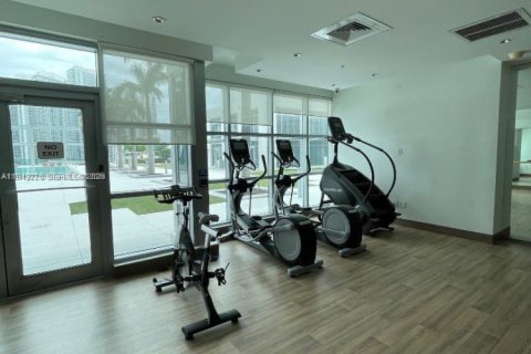 Снять в аренду кондоминиум в Майами, Флорида 1 спальня, 79.99м2, № 2005105 - фото 19
