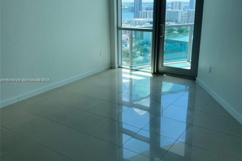 Снять в аренду кондоминиум в Майами, Флорида 1 спальня, 79.99м2, № 2005105 - фото 6