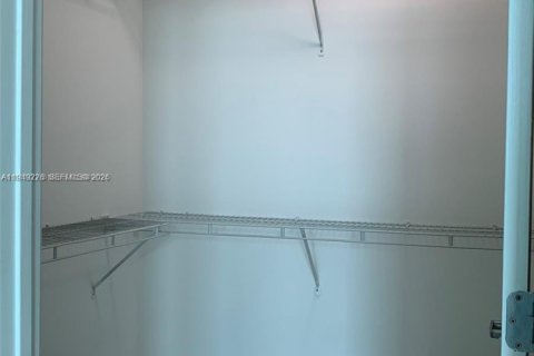 Снять в аренду кондоминиум в Майами, Флорида 1 спальня, 79.99м2, № 2005105 - фото 9