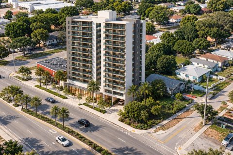 Commercial property in Miami, Florida № 2435372 - photo 2