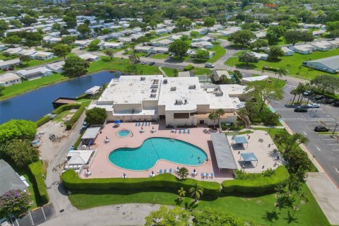 Casa en venta en Plantation, Florida, 2 dormitorios, 135.64 m2 № 1221447 - foto 1