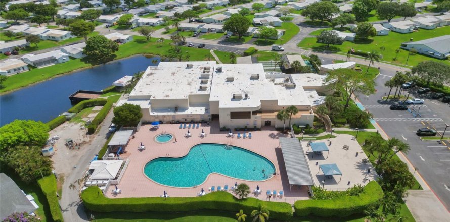 Casa en Plantation, Florida 2 dormitorios, 135.64 m2 № 1221447