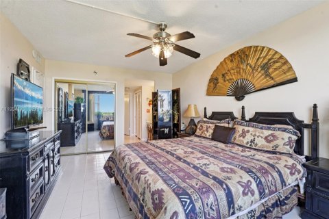 Copropriété à vendre à Hollywood, Floride: 2 chambres, 105.17 m2 № 2243928 - photo 16