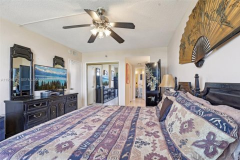Copropriété à vendre à Hollywood, Floride: 2 chambres, 105.17 m2 № 2243928 - photo 17