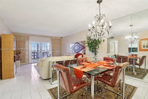 Copropriété à vendre à Hollywood, Floride: 2 chambres, 105.17 m2 № 2243928 - photo 5