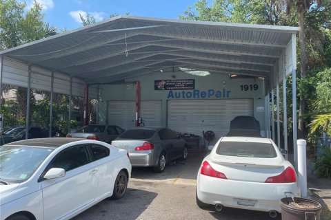 Commercial property in Tampa, Florida 110 sq.m. № 1275446 - photo 1