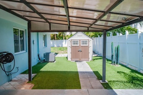 Villa ou maison à louer à Fort Lauderdale, Floride: 3 chambres, 106.84 m2 № 2300593 - photo 23