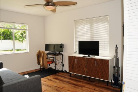 Villa ou maison à louer à Fort Lauderdale, Floride: 3 chambres, 106.84 m2 № 2300593 - photo 16