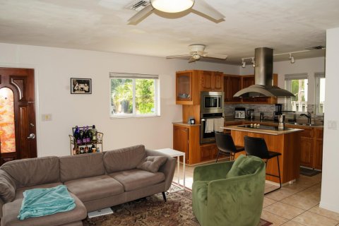 Villa ou maison à louer à Fort Lauderdale, Floride: 3 chambres, 106.84 m2 № 2300593 - photo 11