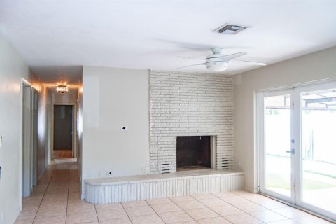 Villa ou maison à louer à Fort Lauderdale, Floride: 3 chambres, 106.84 m2 № 2300593 - photo 10