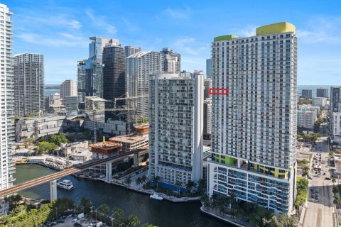 Copropriété à vendre à Miami, Floride: 3 chambres, 138.05 m2 № 1811508 - photo 1