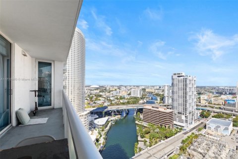 Copropriété à vendre à Miami, Floride: 3 chambres, 138.05 m2 № 1811508 - photo 15