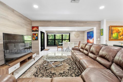 Купить виллу или дом в Окленд-Парк, Флорида 3 спальни, 197.88м2, № 1874961 - фото 11