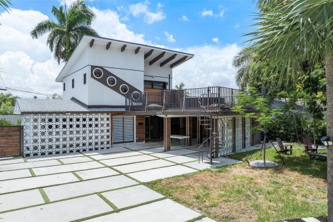 Купить виллу или дом в Окленд-Парк, Флорида 3 спальни, 197.88м2, № 1874961 - фото 1