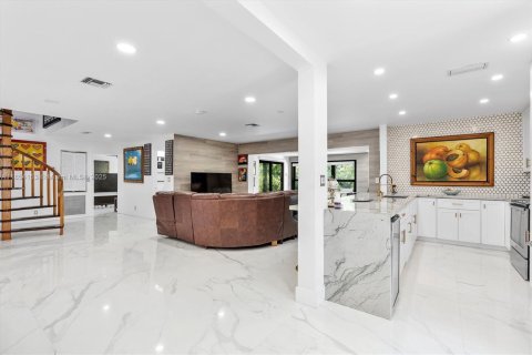 Купить виллу или дом в Окленд-Парк, Флорида 3 спальни, 197.88м2, № 1874961 - фото 4