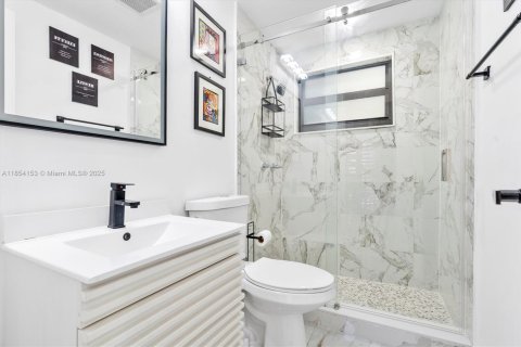 Купить виллу или дом в Окленд-Парк, Флорида 3 спальни, 197.88м2, № 1874961 - фото 15