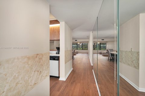 Condominio en venta en West Palm Beach, Florida, 2 dormitorios, 133.97 m2 № 2005444 - foto 15