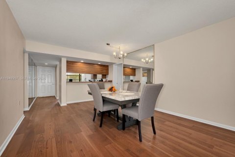 Condominio en venta en West Palm Beach, Florida, 2 dormitorios, 133.97 m2 № 2005444 - foto 21