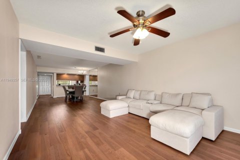 Condominio en venta en West Palm Beach, Florida, 2 dormitorios, 133.97 m2 № 2005444 - foto 22