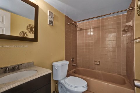 Appartement à louer à Miramar, Floride: 2 chambres, 77.29 m2 № 1945485 - photo 17