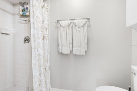 Condo in Bradenton, Florida, 2 bedrooms  № 2403574 - photo 23