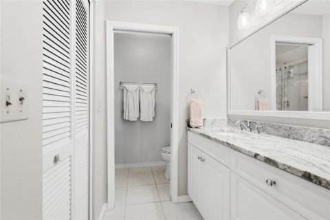 Condo in Bradenton, Florida, 2 bedrooms  № 2403574 - photo 22