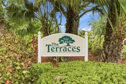 Condo in Bradenton, Florida, 2 bedrooms  № 2403574 - photo 29