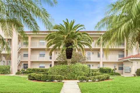 Condo in Bradenton, Florida, 2 bedrooms  № 2403574 - photo 5