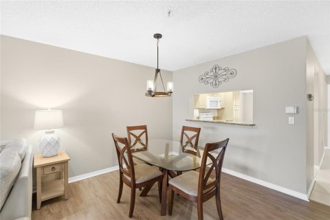 Condo in Bradenton, Florida, 2 bedrooms  № 2403574 - photo 9