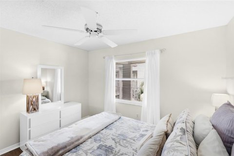 Condo in Bradenton, Florida, 2 bedrooms  № 2403574 - photo 25