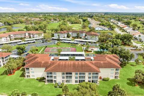 Condo in Bradenton, Florida, 2 bedrooms  № 2403574 - photo 3