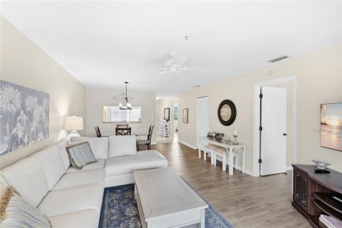 Condo in Bradenton, Florida, 2 bedrooms  № 2403574 - photo 12