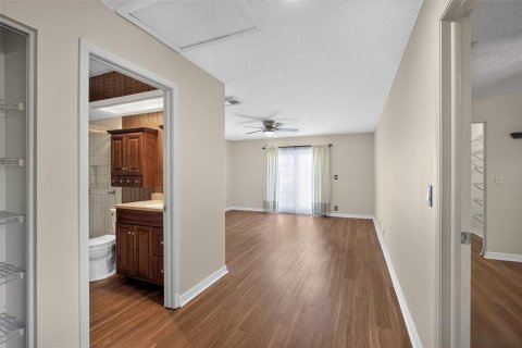 House in Palm Harbor, Florida 2 bedrooms, 106.65 sq.m. № 2204700 - photo 22