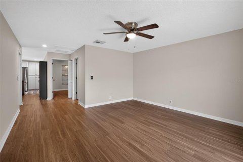 House in Palm Harbor, Florida 2 bedrooms, 106.65 sq.m. № 2204700 - photo 20