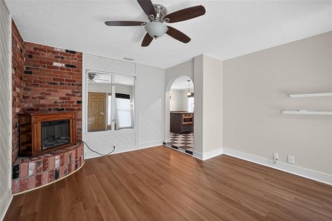House in Palm Harbor, Florida 2 bedrooms, 106.65 sq.m. № 2204700 - photo 16