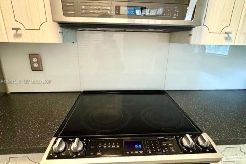 Купить кондоминиум в Бока-Ратон, Флорида 2 спальни, 89.19м2, № 2044804 - фото 10