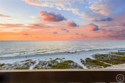 Copropriété à louer à Indian Shores, Floride: 1 chambre, 66.43 m2 № 2408242 - photo 3