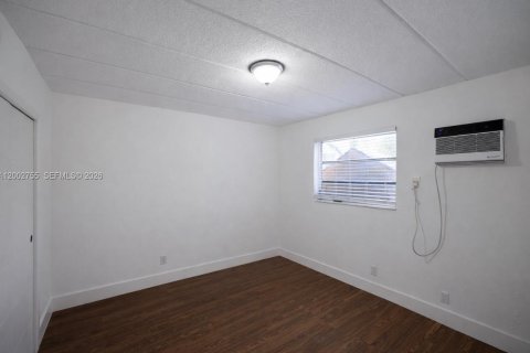 Apartment in Hialeah, Florida 1 bedroom, 63.17 sq.m. № 2067986 - photo 7