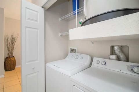 Купить таунхаус в Брейдентон, Флорида 6 комнат, 108.51м2, № 2092970 - фото 15