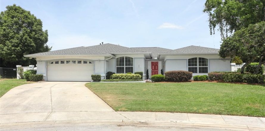Casa en Maitland, Florida 4 dormitorios, 243.5 m2 № 1734823