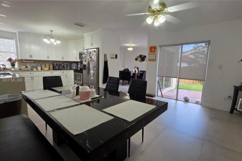 Снять в аренду виллу или дом в Майами, Флорида 3 спальни, 168.71м2, № 2049286 - фото 15