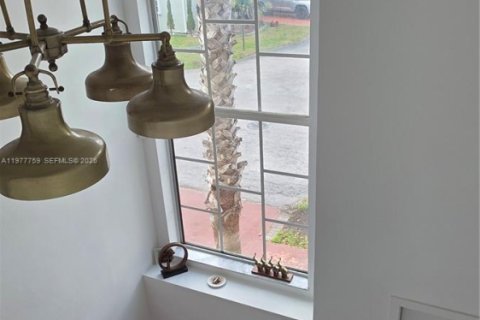 Снять в аренду виллу или дом в Майами, Флорида 3 спальни, 168.71м2, № 2049286 - фото 27